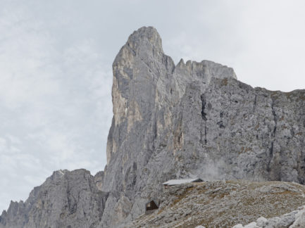 bivacco-rifugio-pradidali-02